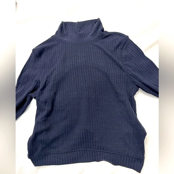 Free People movement Can’t handle this long sleeve crop - Picture 6 of 13